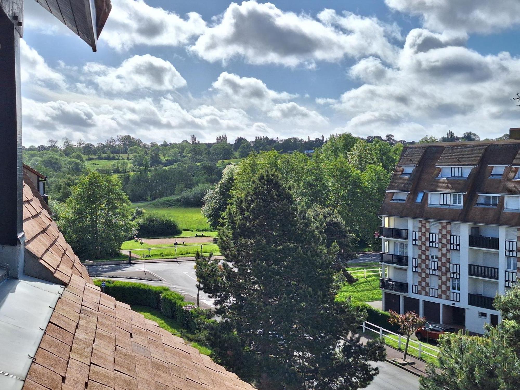 Super Deauville Appartement 2 Pieces Cosy Proche Plage Plein Sud Villers-sur-Mer Exteriér fotografie